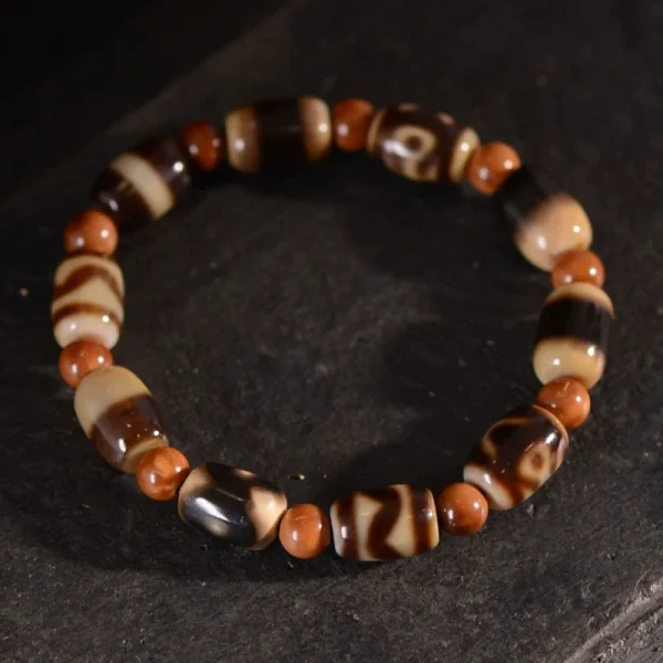 Budhi Luck Agate Dzi Bead Bracelet with Cook Round Bead