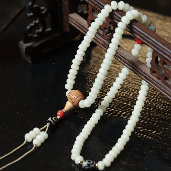 Boxwood Carved Heart Sutra Guru Bead 108 Mala Beads White Jade Bodhi Beads Bracelet - Image 6