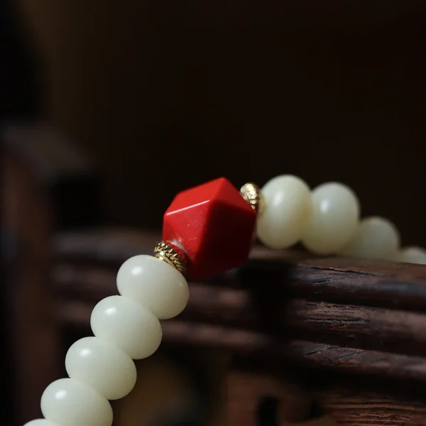 Boxwood Carved Heart Sutra Guru Bead 108 Mala Beads White Jade Bodhi Beads Bracelet - Image 4