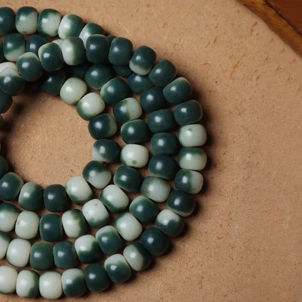 Carved Lotus Pendant 108 Mala Beads Gradient Green Bodhi Bracelet - Image 3