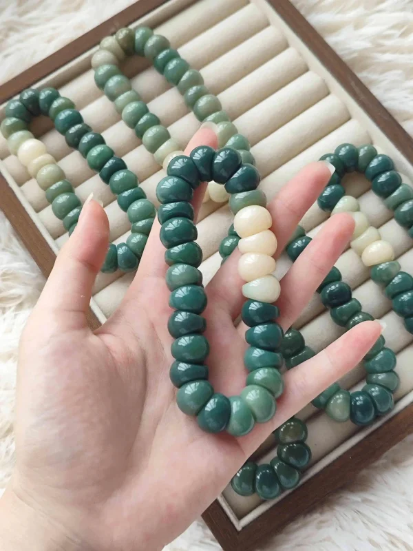 Green Series Garlic Bodhi Bracelet - Image 2