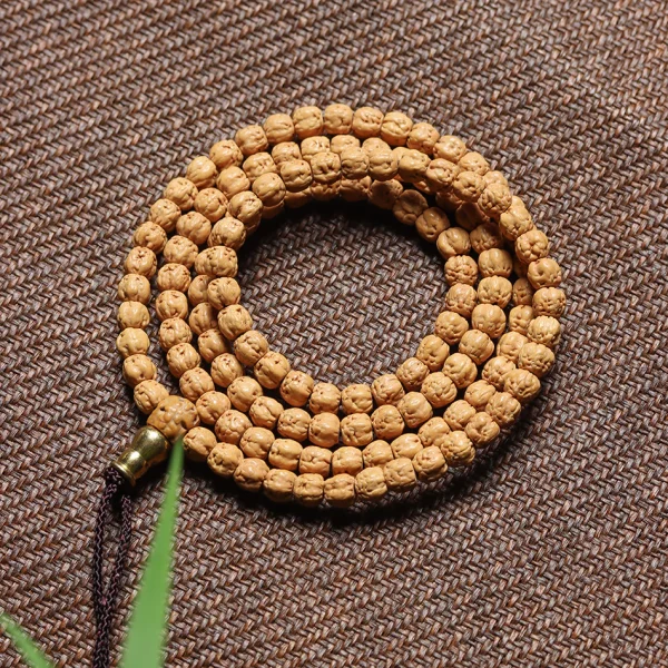 Premium Tibetan Buddha Hand Rudraksha Bodhi 108 Mala – Unisex Bracelet - Image 4