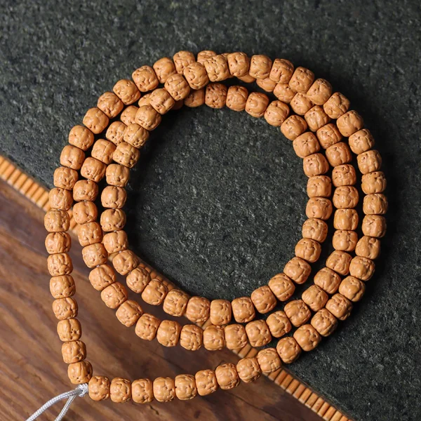 Premium Tibetan Buddha Hand Rudraksha Bodhi 108 Mala – Unisex Bracelet - Image 3