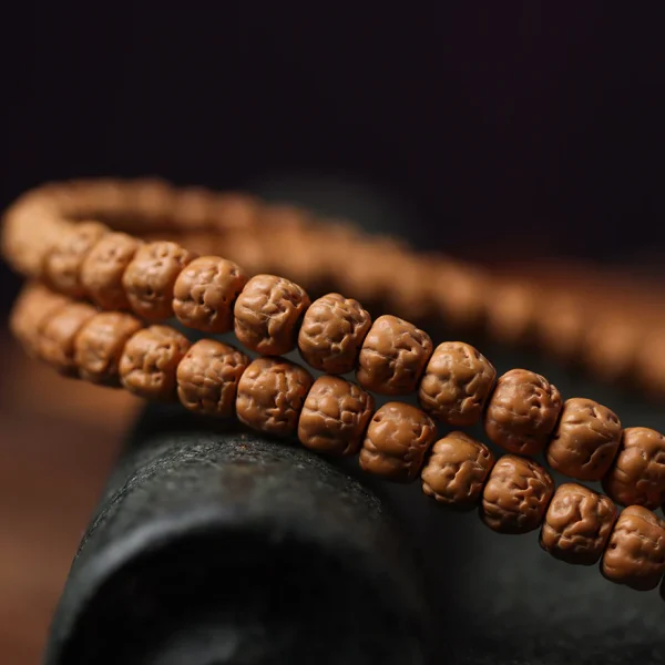 Premium Tibetan Buddha Hand Rudraksha Bodhi 108 Mala – Unisex Bracelet - Image 2